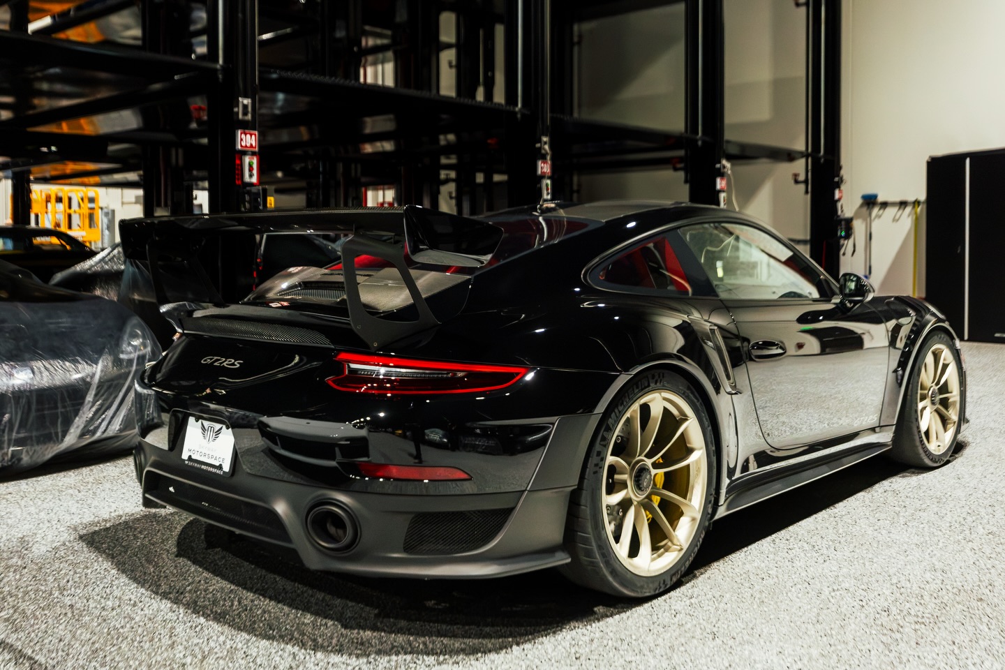The weather is going to be a little bit drippy today 💧#porsche #skywaymotors #tampa